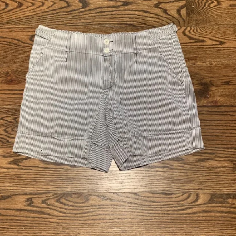 Madison Womens Black/White Striped Double Button Shorts, Size 12, Blemished